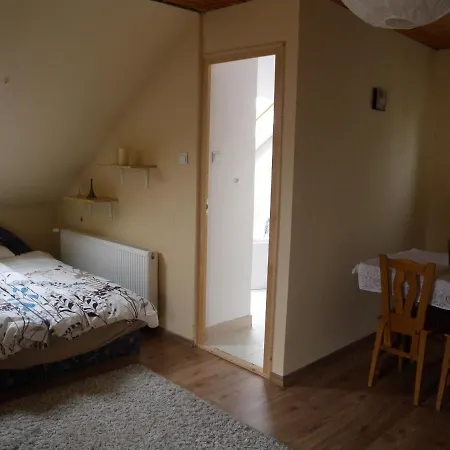One-bedroom In I 巴拉通雷勒